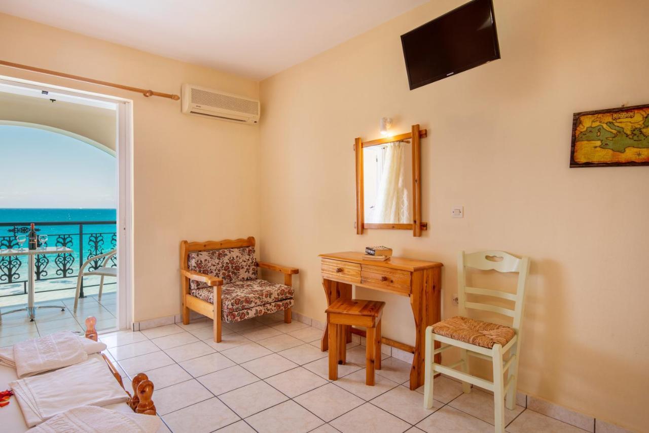 Achillion Apartments & Studios Amoudi Bagian luar foto