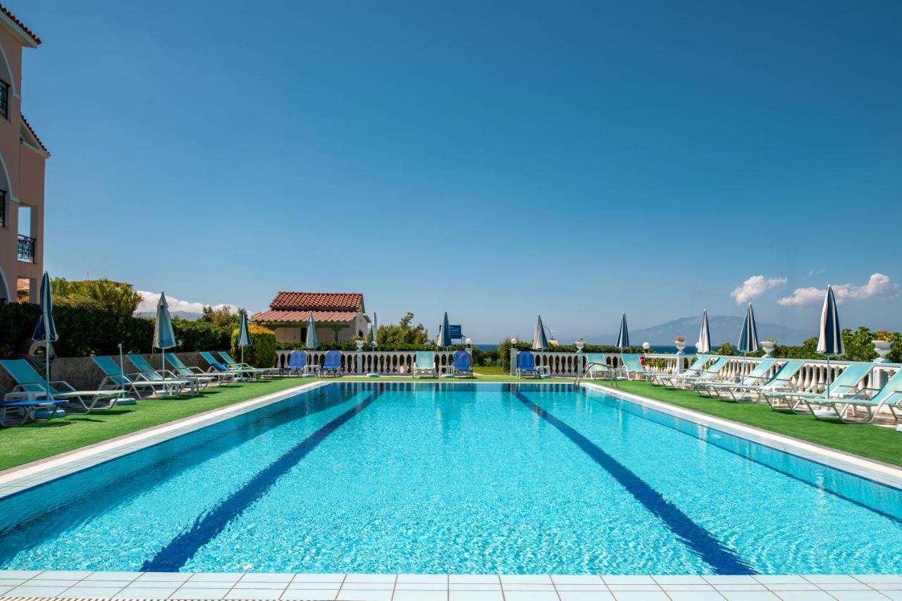 Achillion Apartments & Studios Amoudi Bagian luar foto